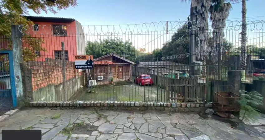 Casa com 2 quartos à venda na Estrada João Passuelo, 829, Vila Nova, Porto Alegre