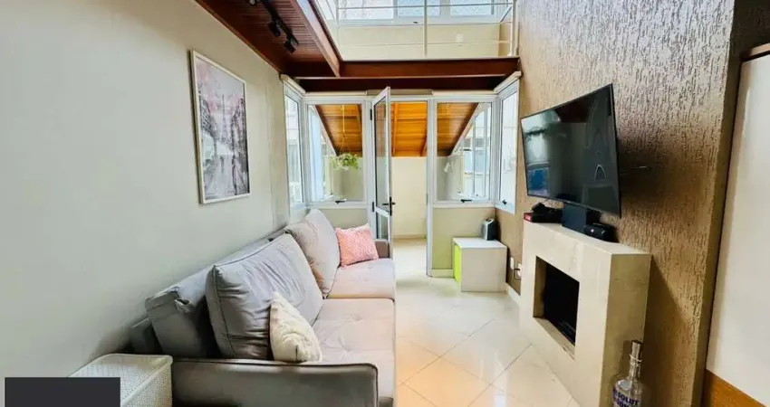 Duplex na Bela Vista, 2 dormitórios com espaço para home office, lareira e 2 vagas
