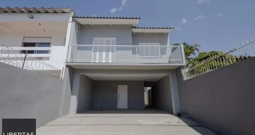 Casa com 3 quartos à venda na Rua Professor Carvalho Freitas, Teresópolis, Porto Alegre
