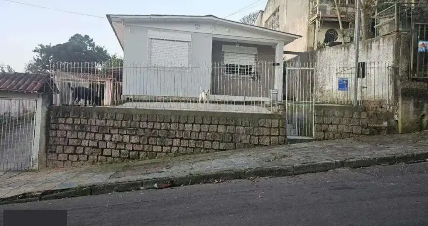 Casa com 2 quartos à venda na Beco F, 30, Ipanema, Porto Alegre