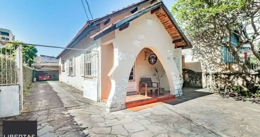 Casa com 3 quartos à venda na Rua Atanásio Belmonte, 569, Boa Vista, Porto Alegre