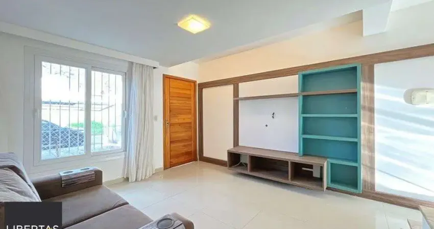 Casa com 2 quartos à venda na Rua Irmão Jaime Biazus, 231, Guarujá, Porto Alegre
