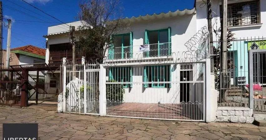 Casa com 5 quartos à venda na Rua Bernardo Pires, 81, Santana, Porto Alegre