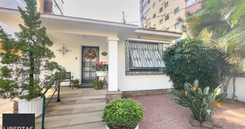 Casa com 3 quartos à venda na Avenida Lageado, 356, Petrópolis, Porto Alegre