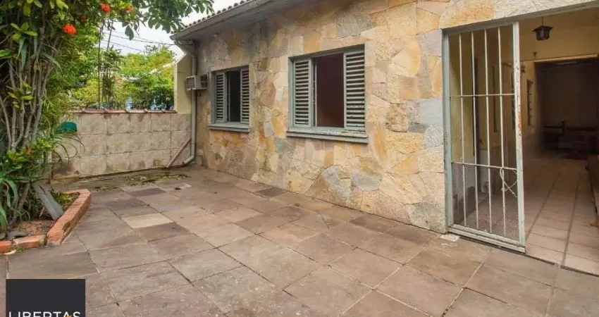 Casa com 3 dormitórios, 1 vaga e 74m² no bairro Cristo Redentor