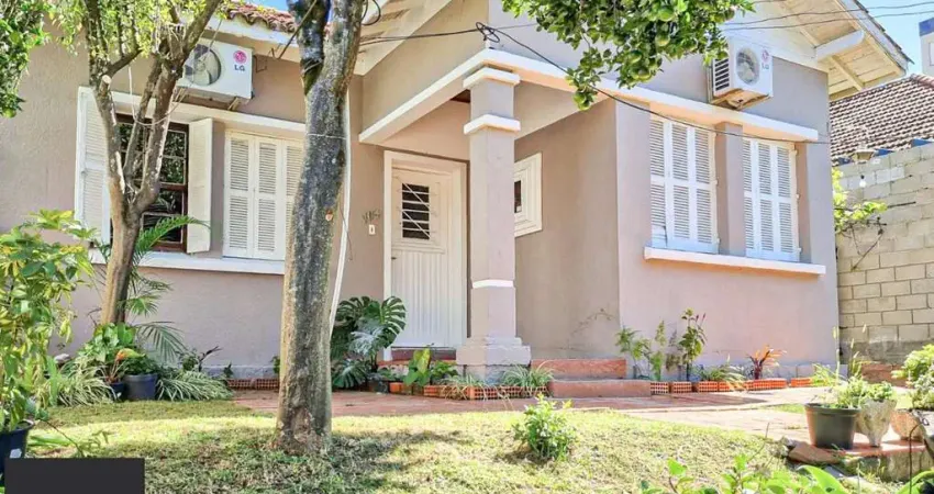 Casa com 3 quartos à venda na Rua Caracas, 104, Jardim Lindóia, Porto Alegre