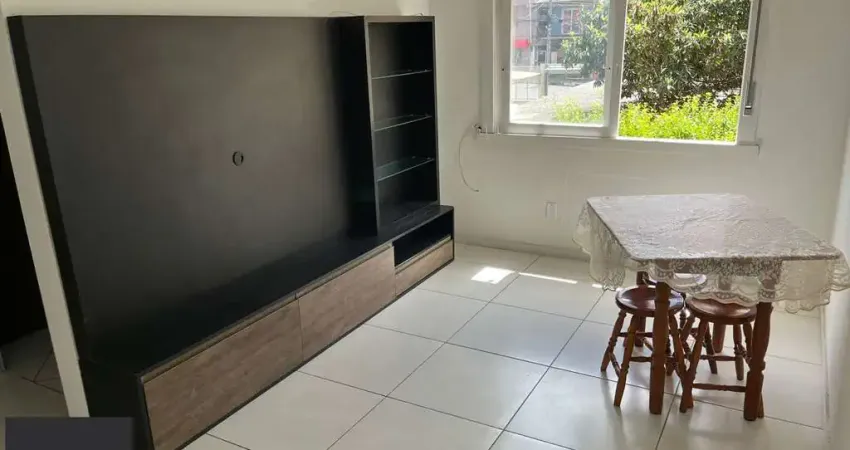 Apartamento com 01 quarto e 01 vaga escriturada no bairro jardim do salso