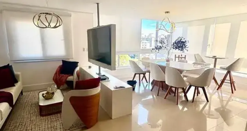 Apartamento à venda no bairro tristeza – mobiliado. lindo apartamento de 3 dormitórios, transformado em 2 dormitorios, sendo 1 suíte, com excelente distribuição dos ambientes.