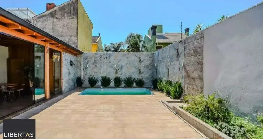 Casa semi mobiliada com churrasqueira e piscina no bairro ecoville