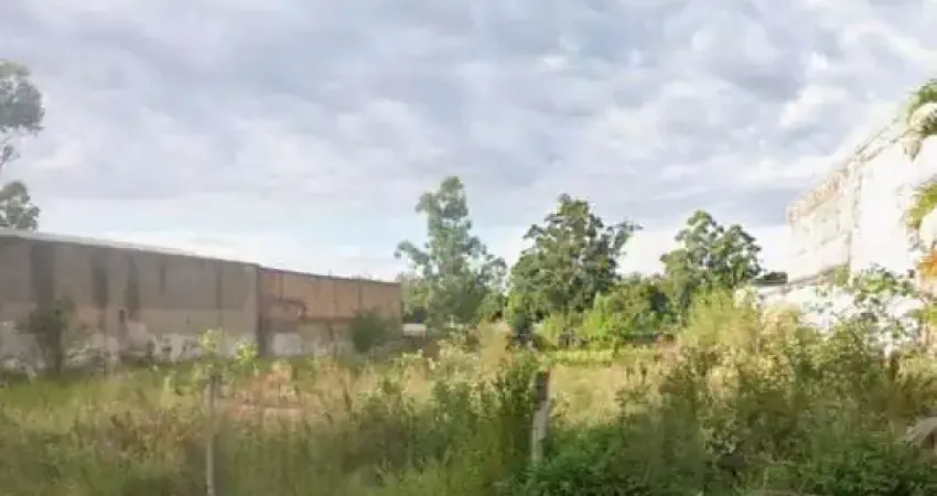 Terreno à venda na Avenida Edgar Pires de Castro, 3737, Restinga, Porto Alegre