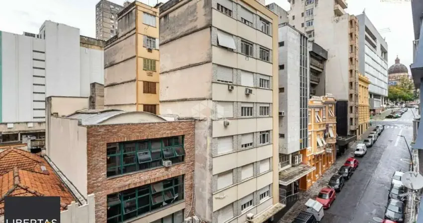 Flat com 1 quarto à venda na Rua General Câmara, 381, Centro Histórico, Porto Alegre