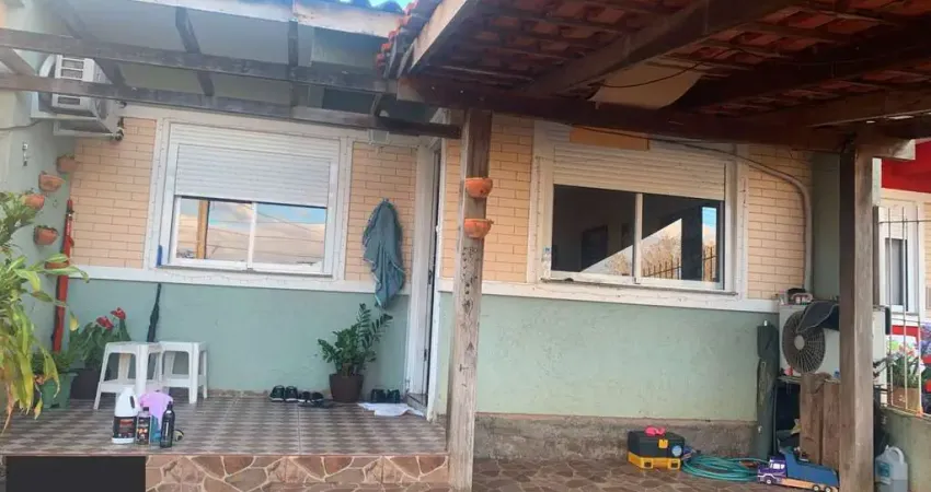 Casa com 2 quartos à venda na Rua Carlos Maximiliano Fayet, 660, Hípica, Porto Alegre