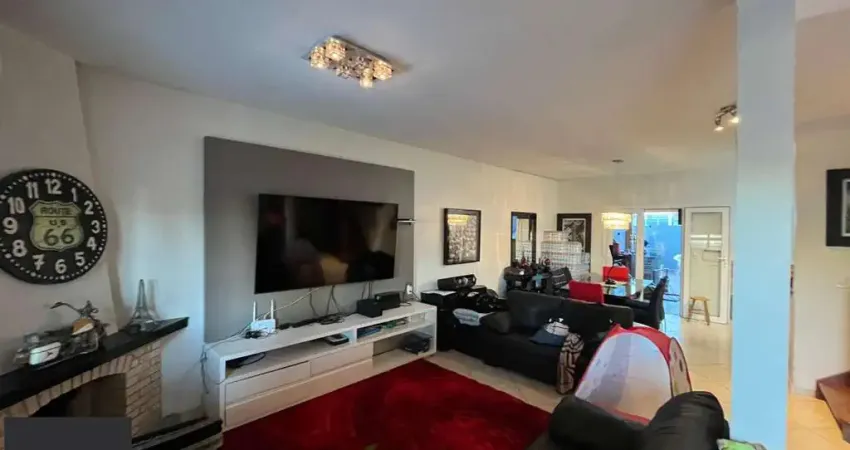 Casa com 3 quartos à venda na Rua Carlos Maximiliano Fayet, 180, Hípica, Porto Alegre