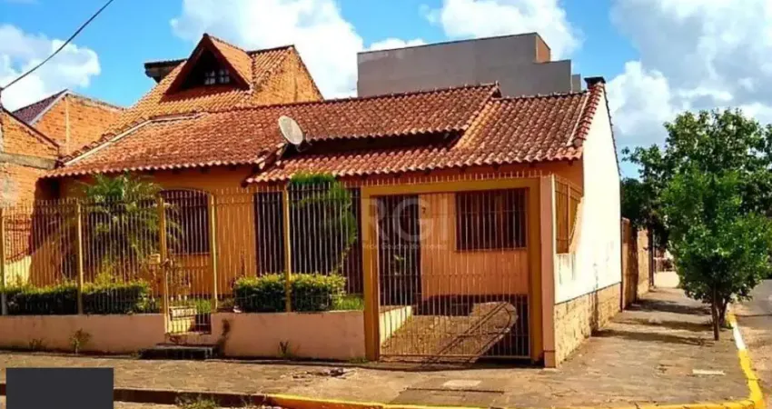 Casa com 3 quartos à venda na Rua José Rauil da Fonseca, 7, Jardim Vitória, Cachoeirinha