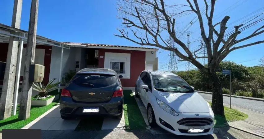 Casa com 3 quartos e 2 vagas em Alvorada no Condomínio Terra Nova