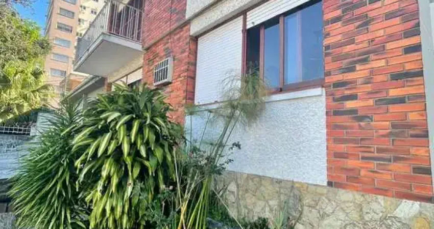 Sobrado com 4 dormitórios, 1 suíte e 228m² no bairro petrópolis -porto alegre/rs