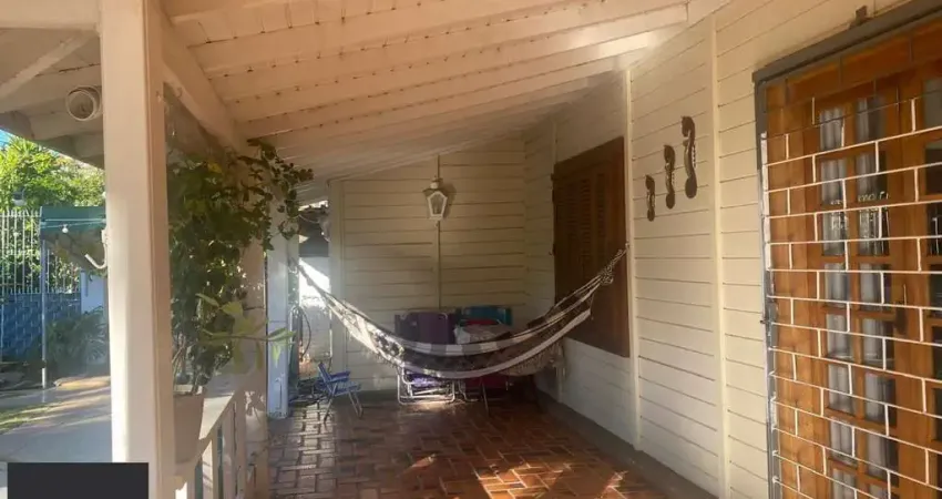 Casa com 4 quartos à venda na Rua Conselheiro Xavier da Costa, 2047, Ipanema, Porto Alegre