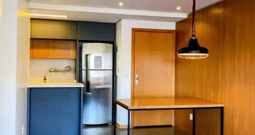 Apartamento 2 quartos, suíte, vaga coberta no bairro camaquã em porto alegre/rs