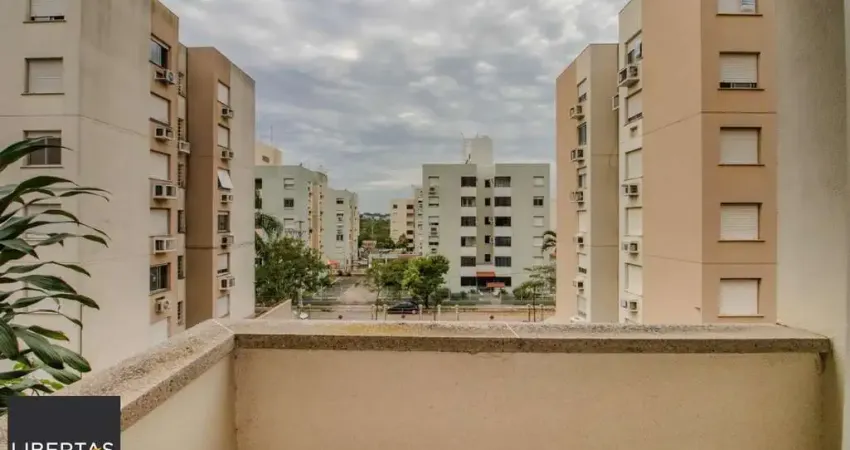 Apartamento 2 dormitórios com sacada e 1 vaga de garagem na rua sadi castro.