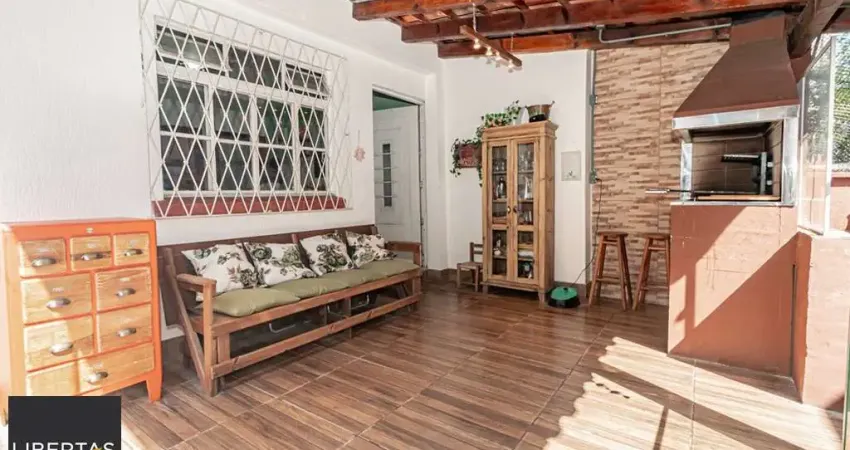 Casa com 3 quartos à venda na Rua João Abbott, 282, Petrópolis, Porto Alegre