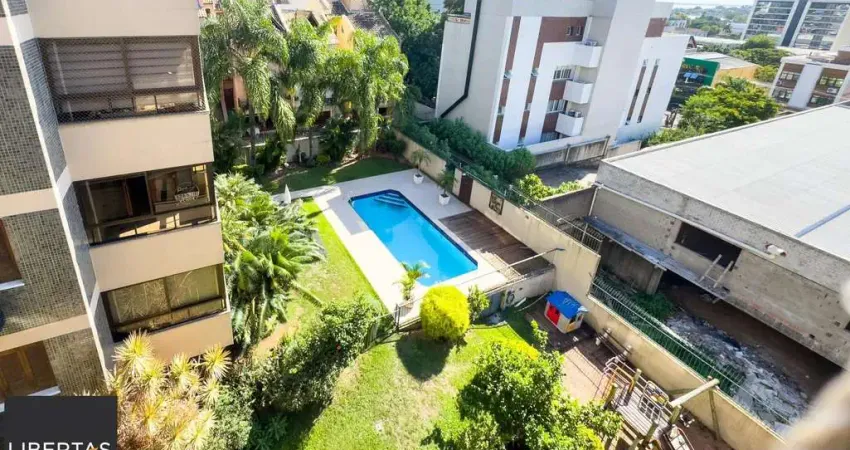 Cobertura alto padrão vista rio, construção bandeira, com 228,32m² de área privativa.