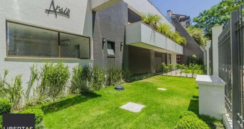 Apartamento com 03 suítes, 02 vagas de garagens individuais e escrituradas