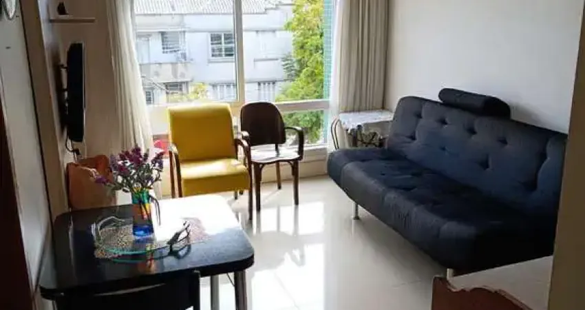 Apartamento 2 quartos, ótima posição solar, reformado, semi mobiliado e ótima localização! no bairro santo antonio / santana, em porto alegre rs