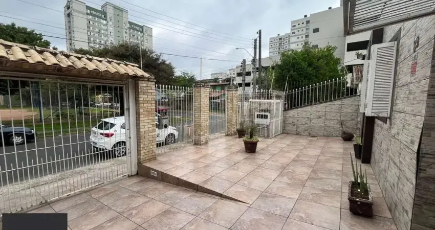 Duas casas no mesmo terreno – conforto, espaço e excelente localização!