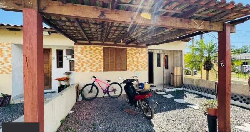 Casa com 2 quartos à venda na Estrada Jacques da Rosa, 2000, Lageado, Porto Alegre
