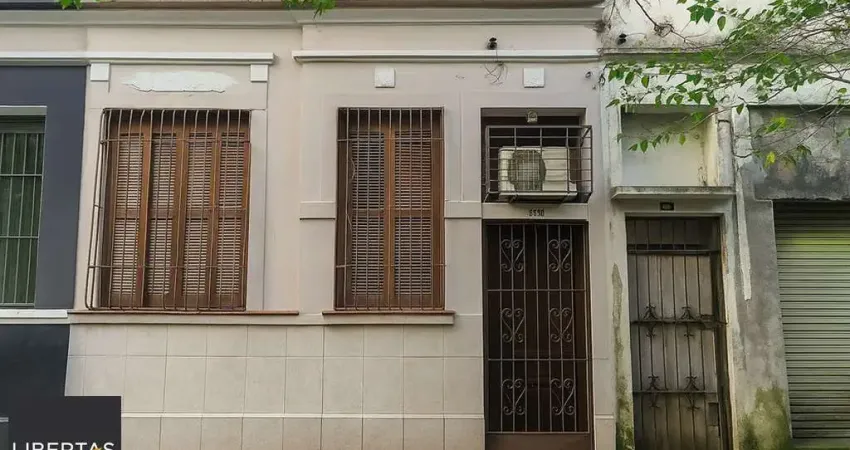 Casa com 2 quartos à venda na Rua Botafogo, 968, Menino Deus, Porto Alegre