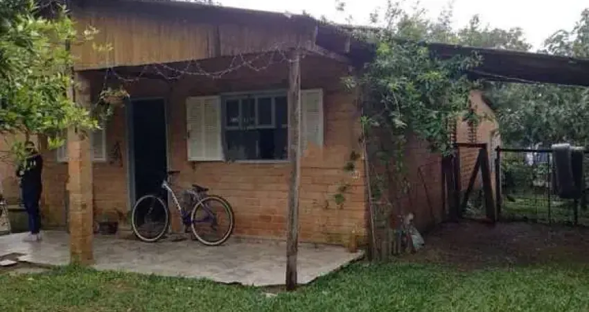 Casa com 3 quartos à venda na Rua Pedro Andréa Besson, 70, Restinga, Porto Alegre