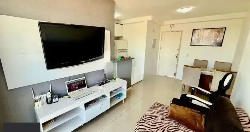 Lindo apartamento 2 dorm, 1 vaga semi mobiliado, vista livre na Ary Tarrago