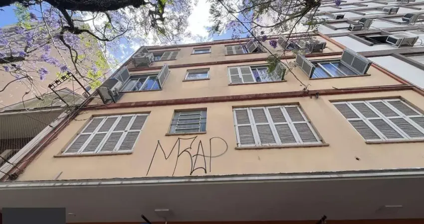 Apartamento de 2 quartos no bairro cidade baixa em porto alegre