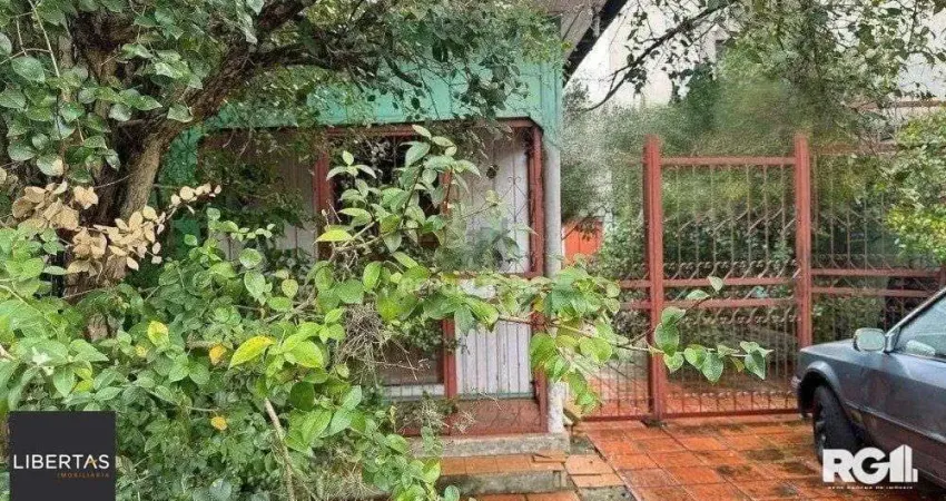 Casa com 2 quartos à venda na Travessa Serafim Terra, 201, Jardim Botânico, Porto Alegre
