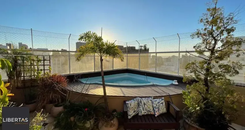 Cobertura duplex com piscina privativa, lareira e vista exclusiva