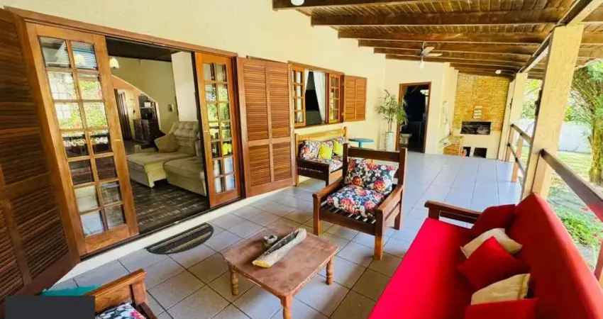 Chácara / sítio com 4 quartos à venda na Avenida do Lami, 5606, Boa Vista do Sul, Porto Alegre