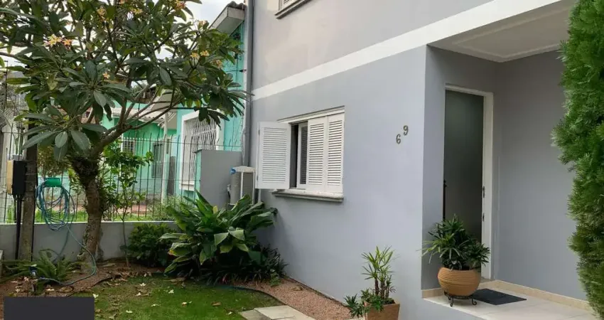 Casa com 4 quartos à venda na Rua Eleutério Araújo, 69, Partenon, Porto Alegre