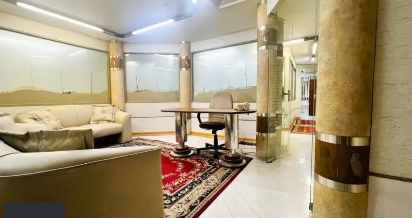 Ampla sala comercial no centro de porto alegre, de frente,  mobiliada e decorada!