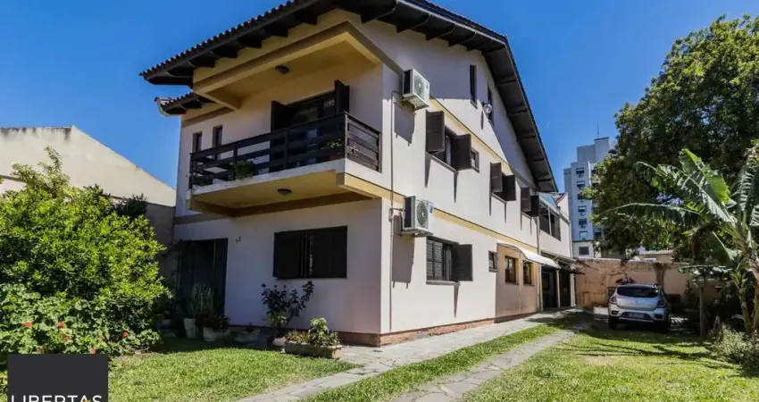 Casa com 3 quartos à venda na Rua Álvaro Guterres, 5, Tristeza, Porto Alegre