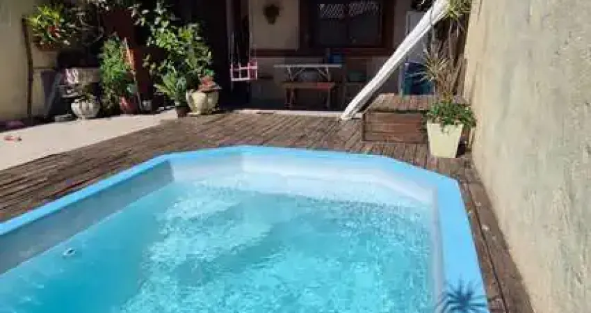 Casa com 2 quartos à venda na Rua Seno Antônio Cornely, 100, Hípica, Porto Alegre