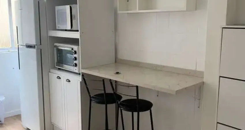 Jkzão garden , amplo com sacada e area de serviços e semi mobiliado