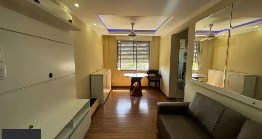 Apartamento 2 dormitórios semimobiliado no bairro cristal