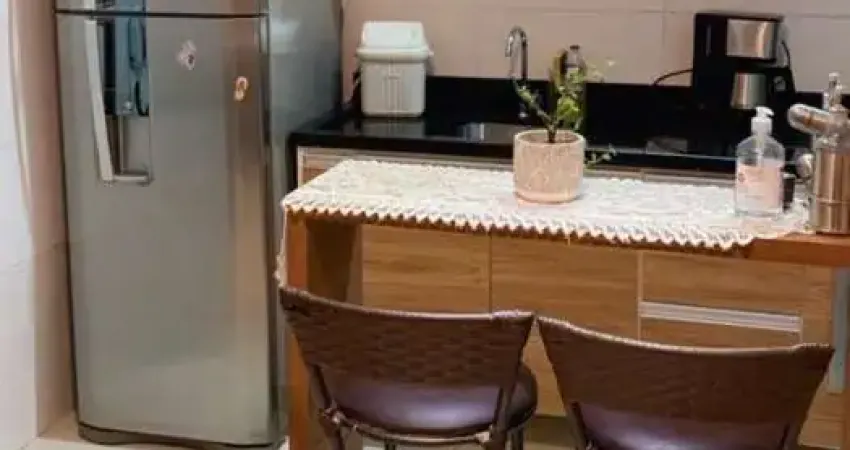 Apartamento 2 quartos em condomínio fechado com piscina e infra completa