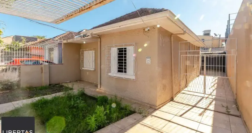 Casa a venda no bairro são josé com 3 dormitórios e amplo pátio