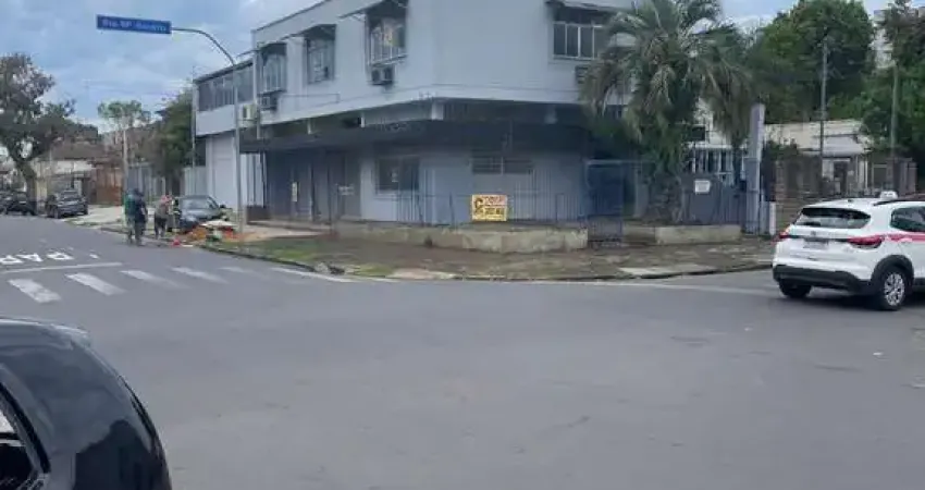 Prédio comercial com várias salas lotadas nas e depósito/ garagem, ótimo para academias,