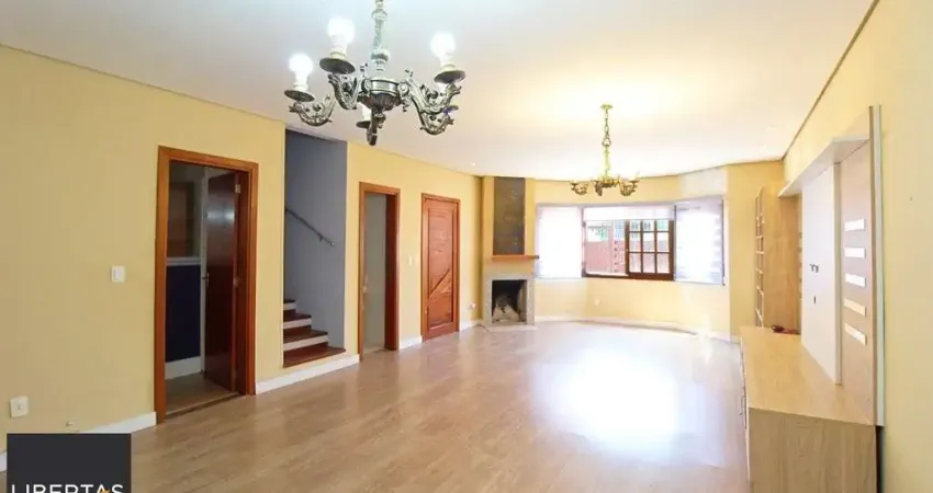 Casa de 3 dormitórios a venda no bairro guarujá, porto alegre