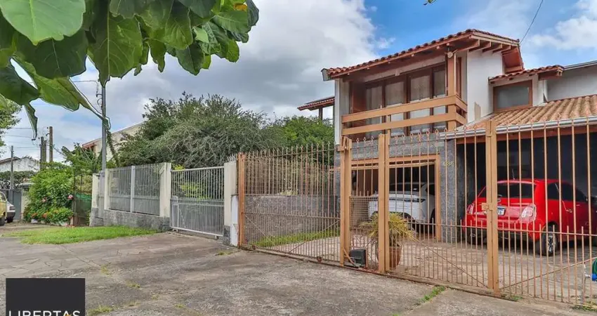 Casa com 2 quartos à venda na Rua Souza Lobo, 1296, Vila Jardim, Porto Alegre