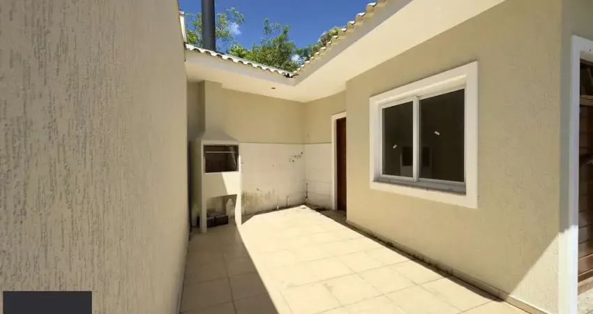 Casa em condomínio com 2 dormitórios, vaga de garagem e churrasqueira na olaria