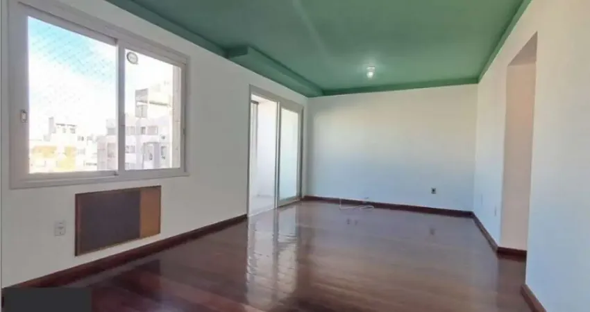 Apartamento com 2 quartos e 1 vaga à venda em centro histórico.