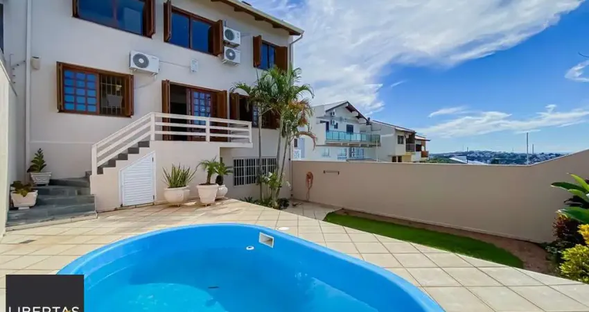 Casa com 4 quartos à venda na Rua Pedro Carneiro Pereira, 1, Teresópolis, Porto Alegre